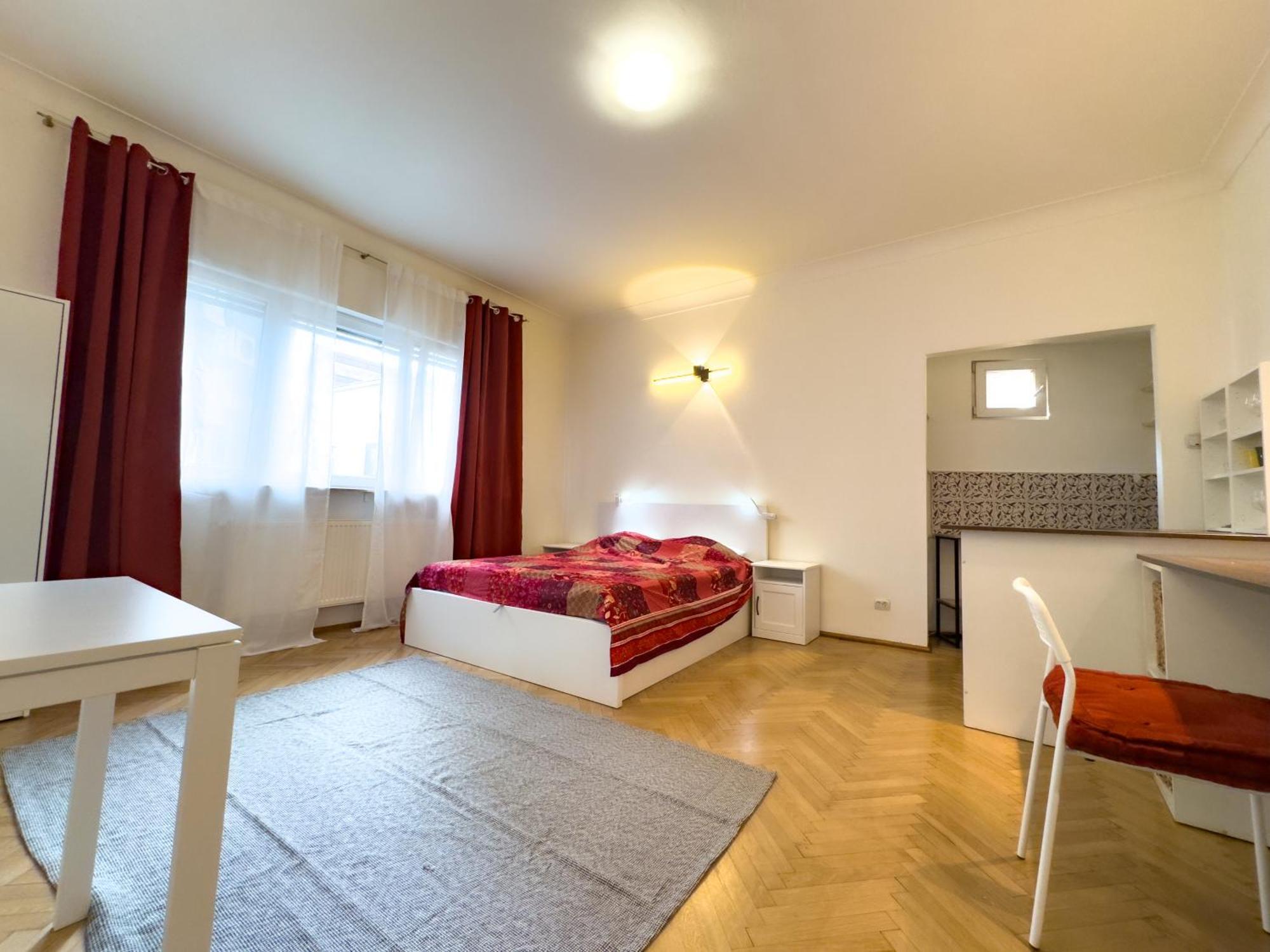 Central Retreat Apartments Bucarest Esterno foto